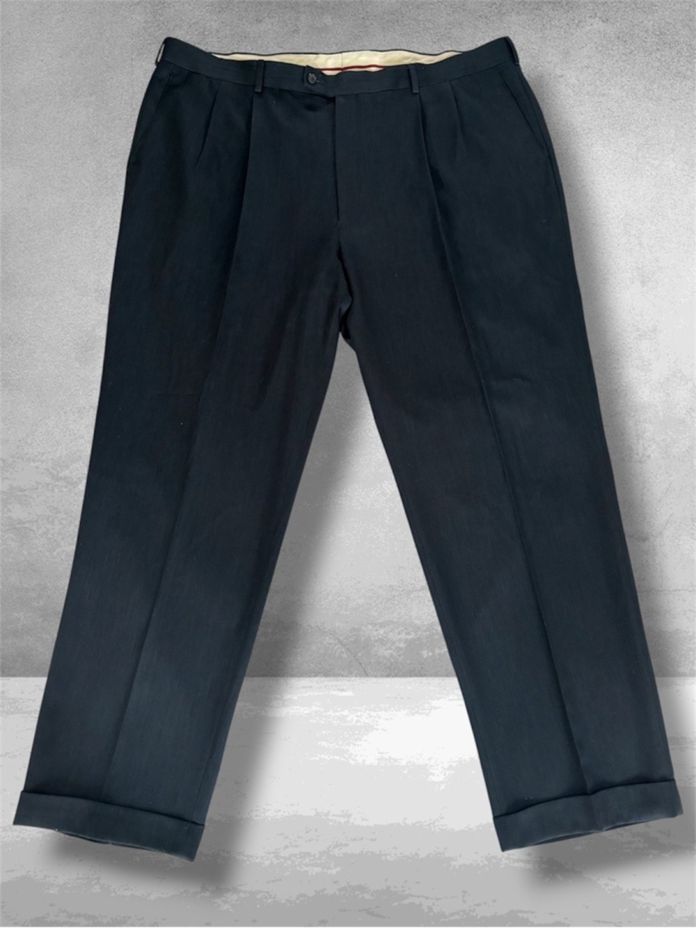 Men's 44x32 Louis Raphael Tailored Navy Blue Pleated Cuffed Dress Slacks EUC